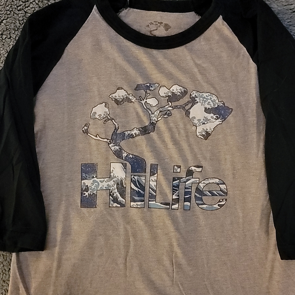 HiLife Raglan‎